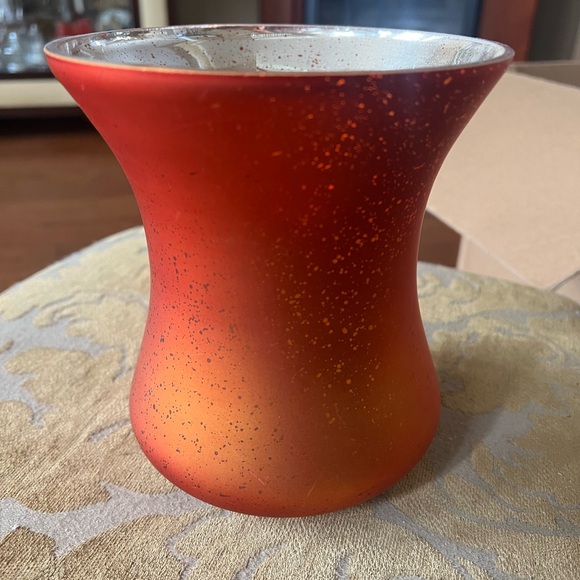 Scentsy Lampshade Gold Tulip Warmer🧡💡✨ - Picture 6 of 8